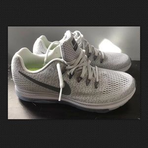 Nike Zoom All Out Low Running Training Shoe Grey 8